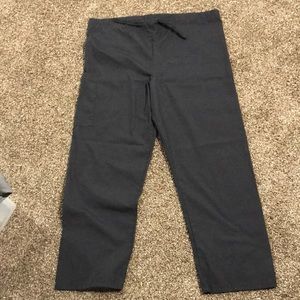 Lydia’s Pro Series collection size S. Scrubs pants, black. 20” across the waist.